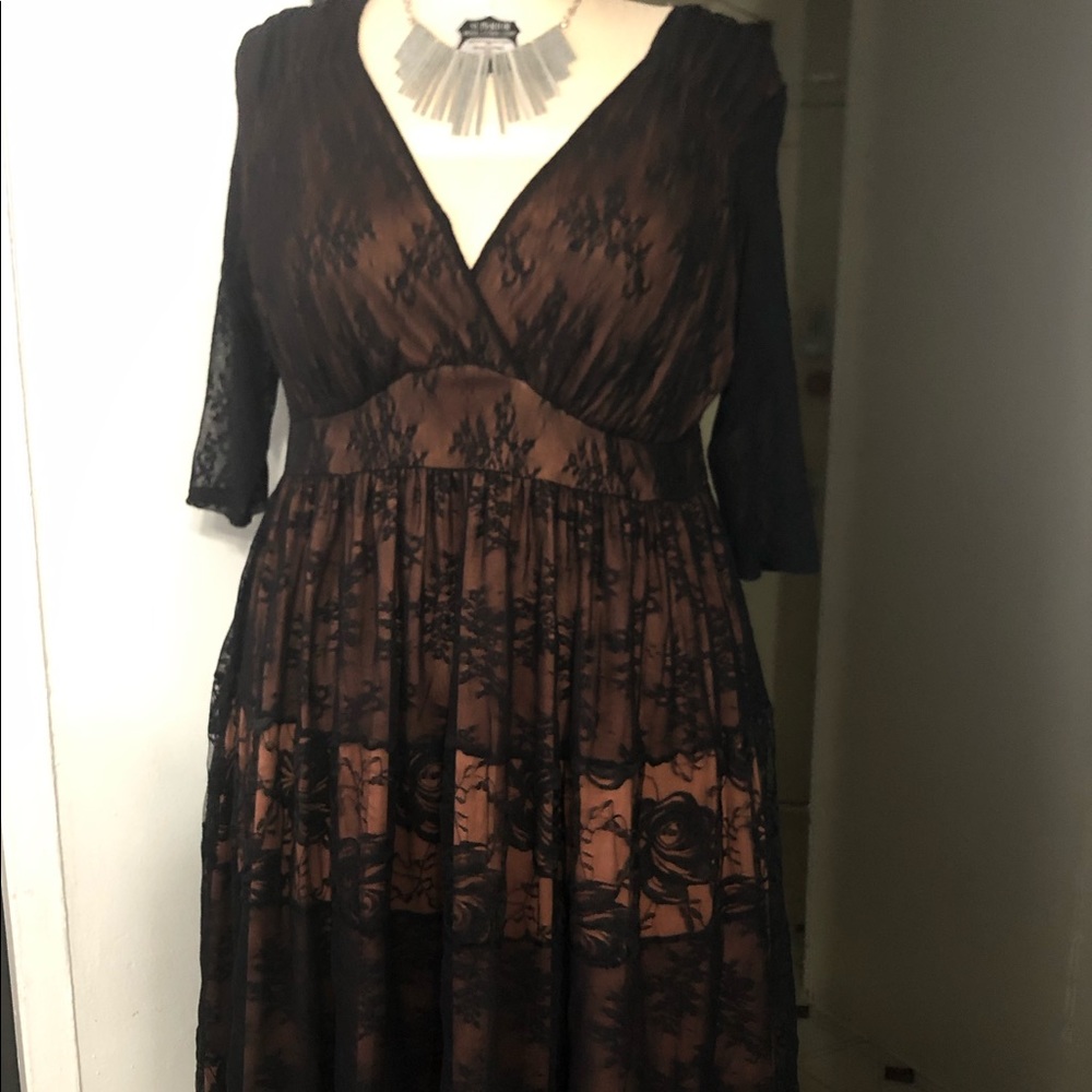 Kiyonna dress black lace layover  tan/brown size 2